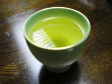 緑茶に含まれるテアニン